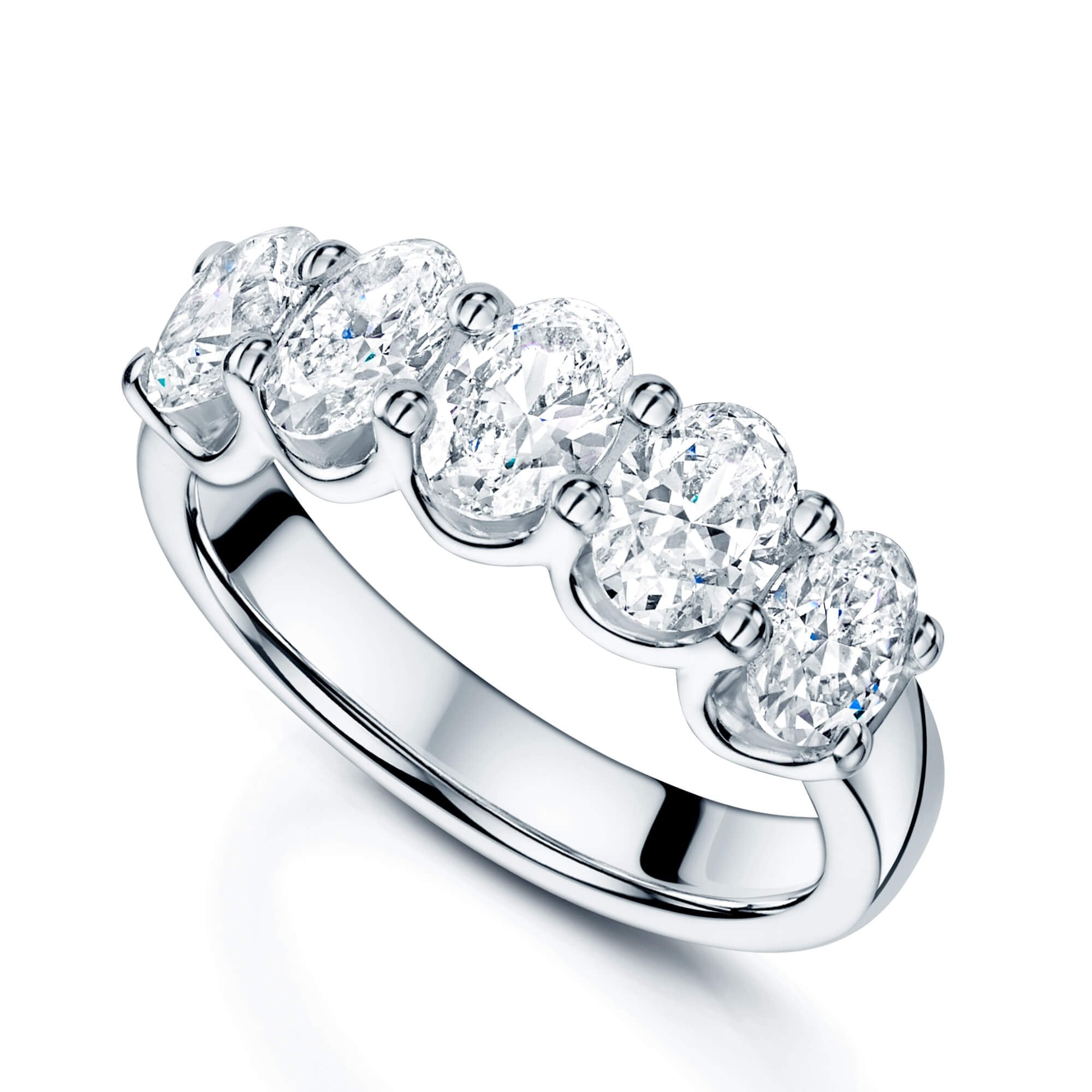 Oval cut diamond hot sale eternity ring