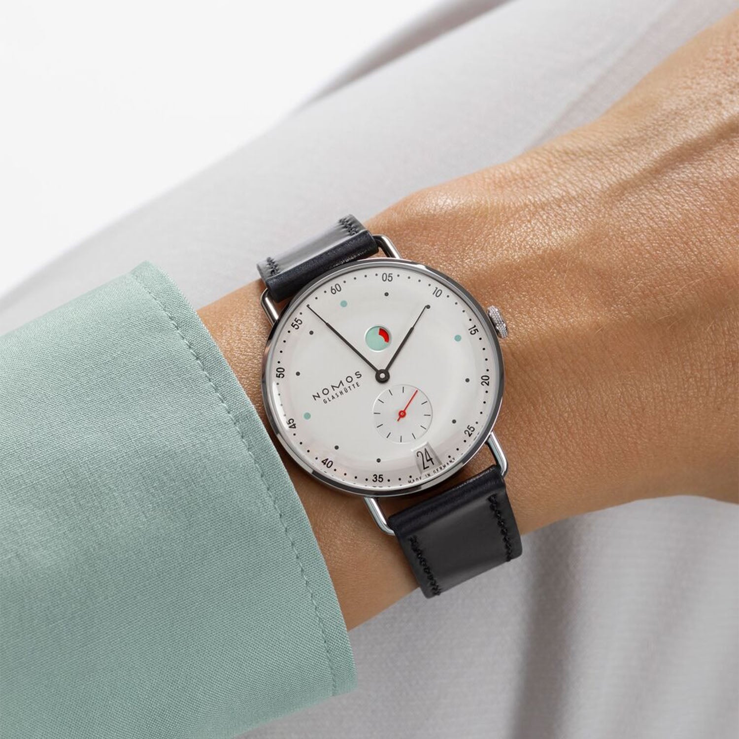 NOMOS Glashütte Metro Date Power Reserve 37mm Manual Wind Watch - Berry's Jewellers