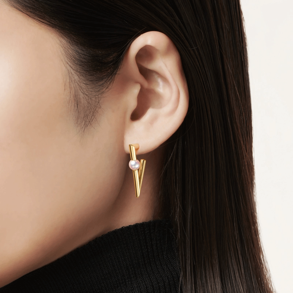 V Code 18ct Yellow Gold Earrings