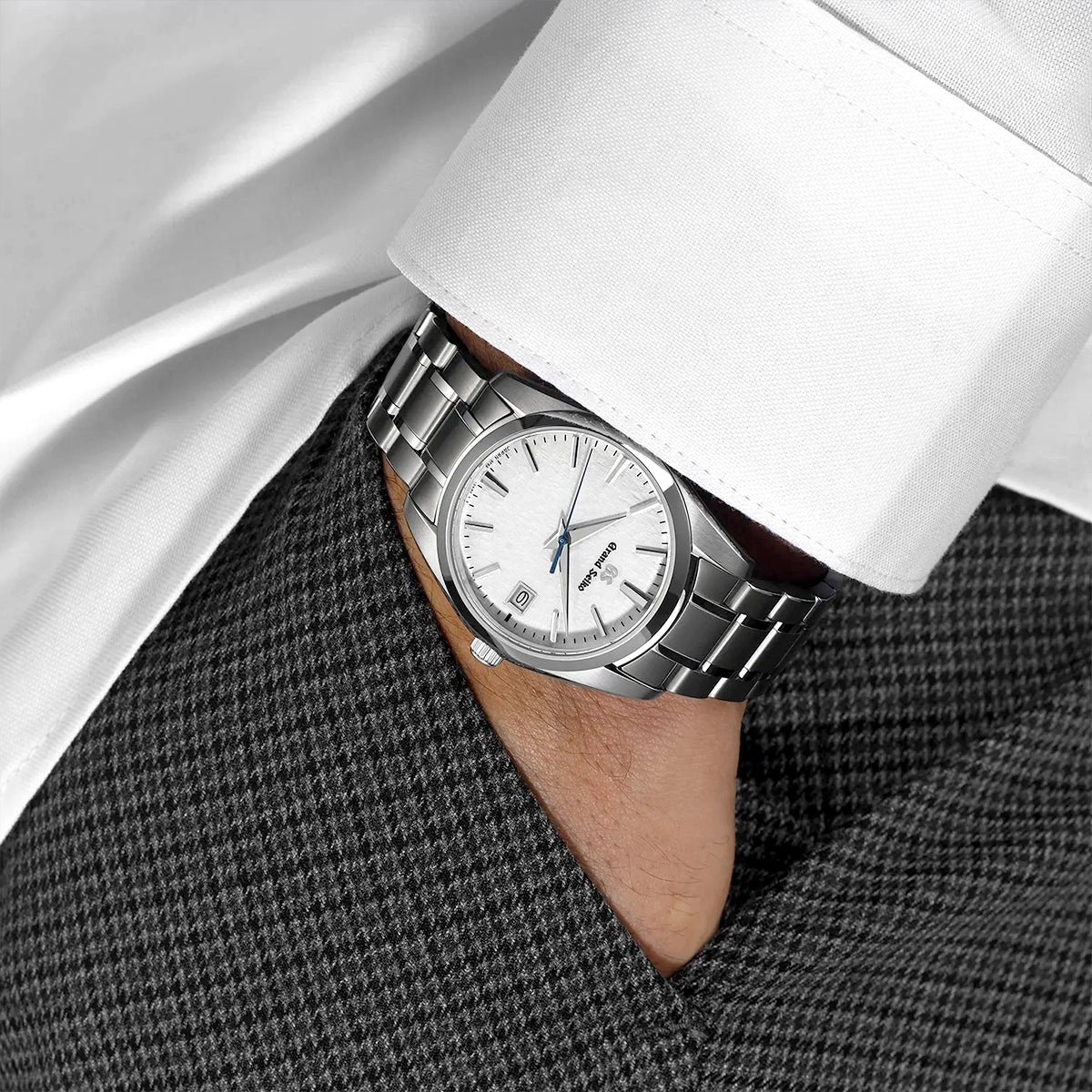 Heritage 37mm White Snowflake Dial Bracelet Watch