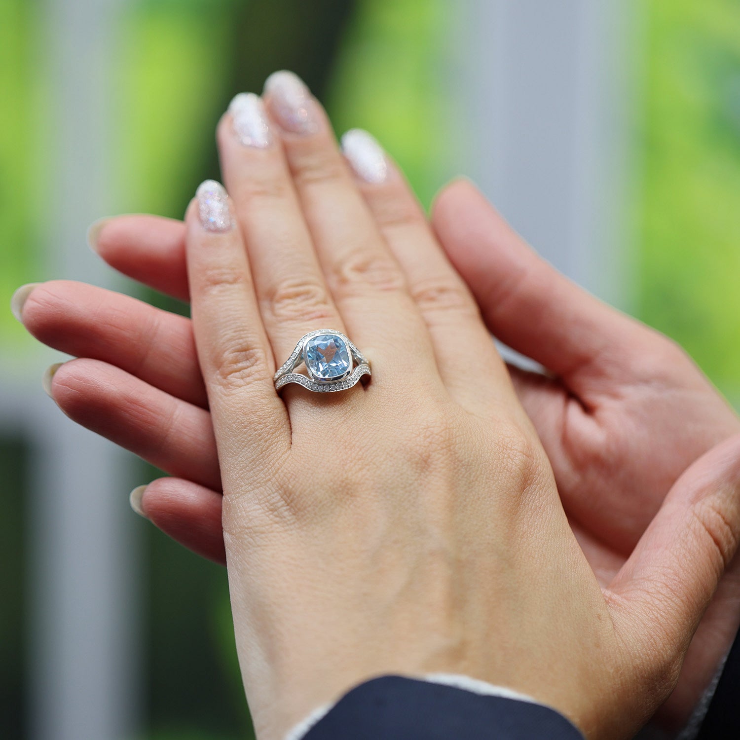 18ct White Gold Cushion Cut Blue Topaz Ring With Diamond Set Split Shoulders