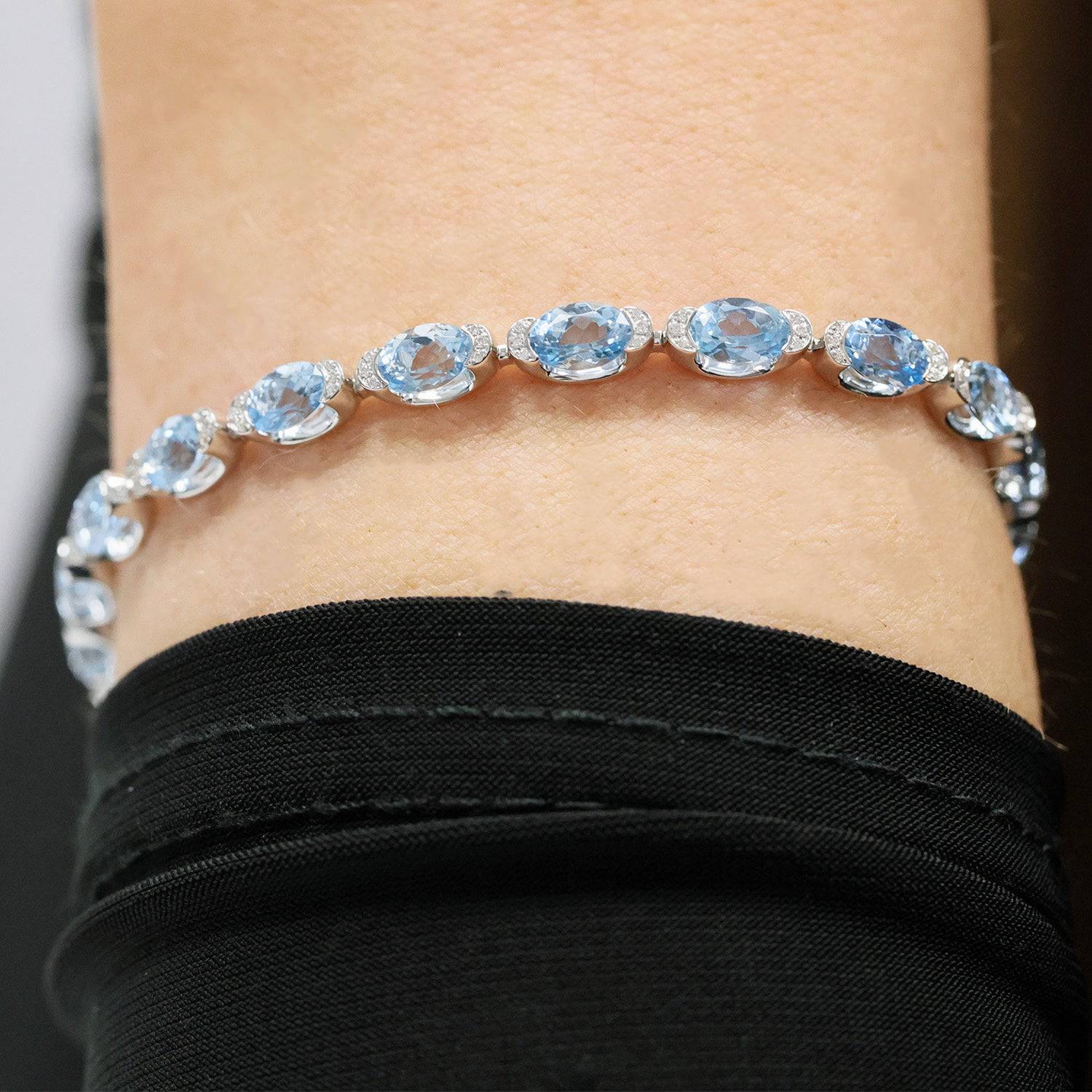 18ct White Gold Aquamarine And Diamond Bracelet