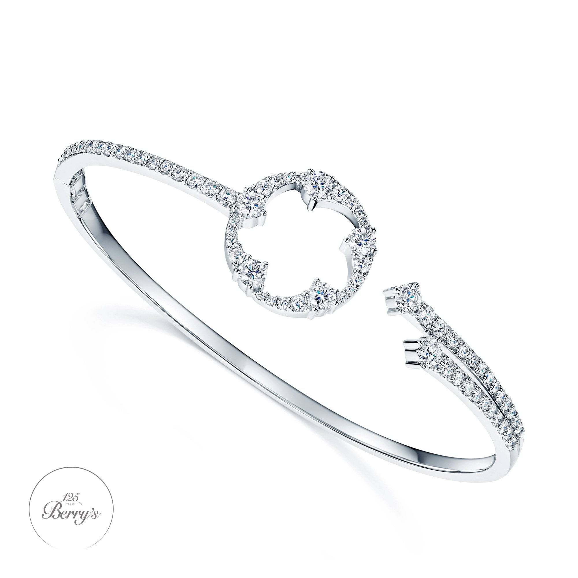 OPEIA Collection 18ct White Gold Diamond Fancy Circle Bangle