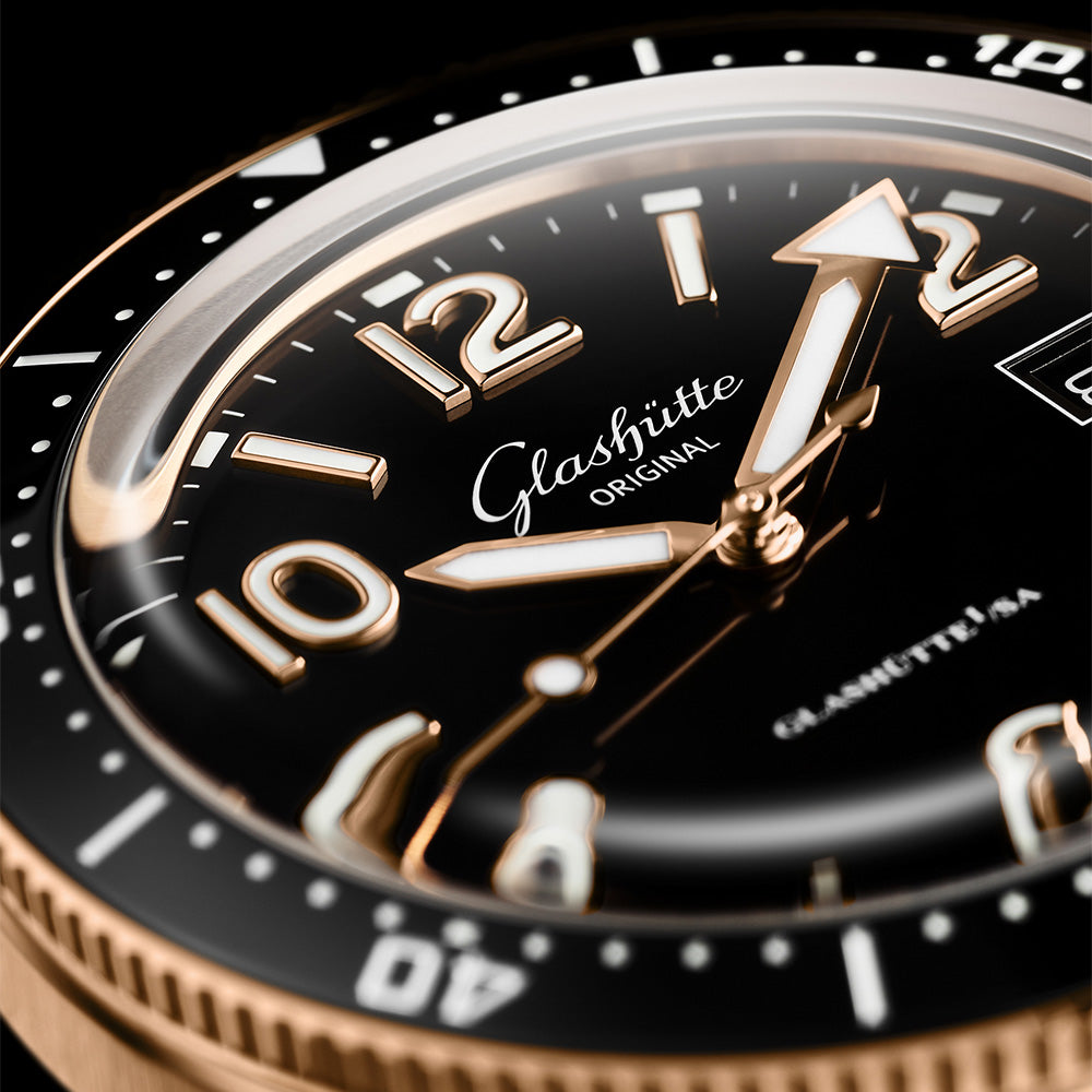 Glashütte Original Specialist SeaQ 39.5mm 18ct Rose Gold Men's Automatic Rubber Strap Watch - Berry's Jewellers