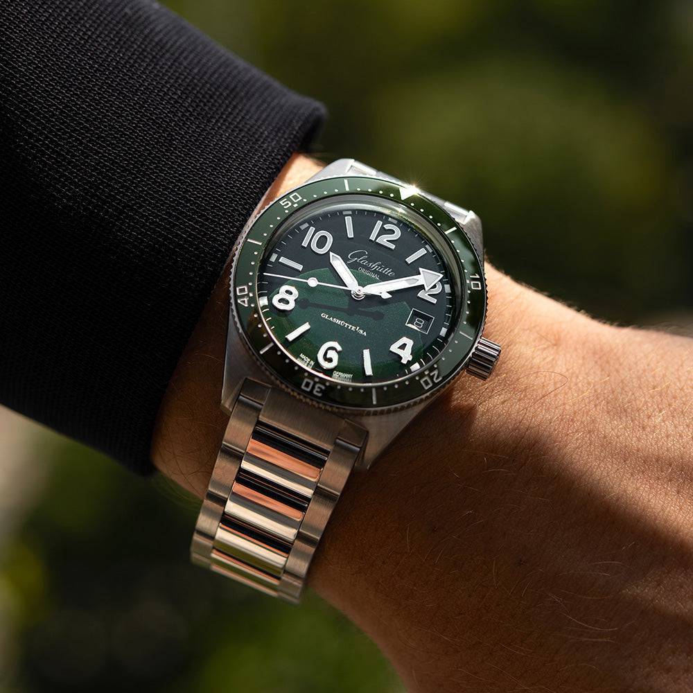 Glashütte Original Spezialist SeaQ 39.5mm Green Dial Men's Automatic Bracelet Watch - Berry's Jewellers