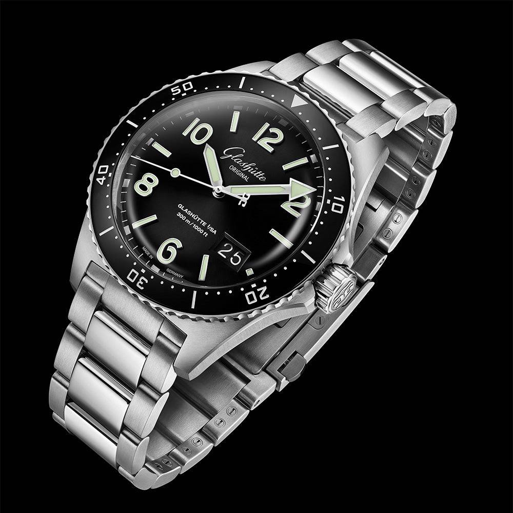 Glashütte Original Spezialist SeaQ 43mm Black Dial Men's Automatic Bracelet Watch - Berry's Jewellers