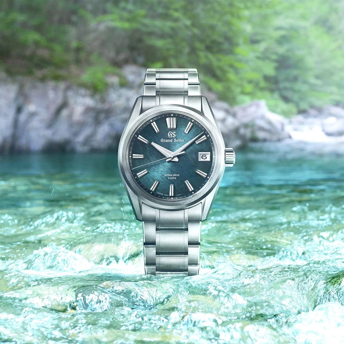 Evolution 9 'Atera Valley' 40mm Emerald Green Dial Bracelet Watch