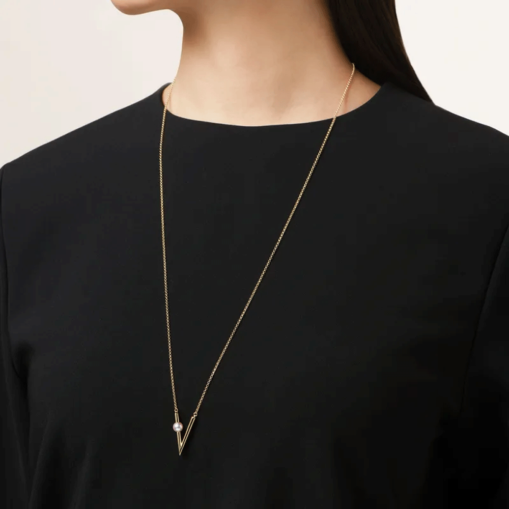 V Code 18ct Yellow Gold Pendant