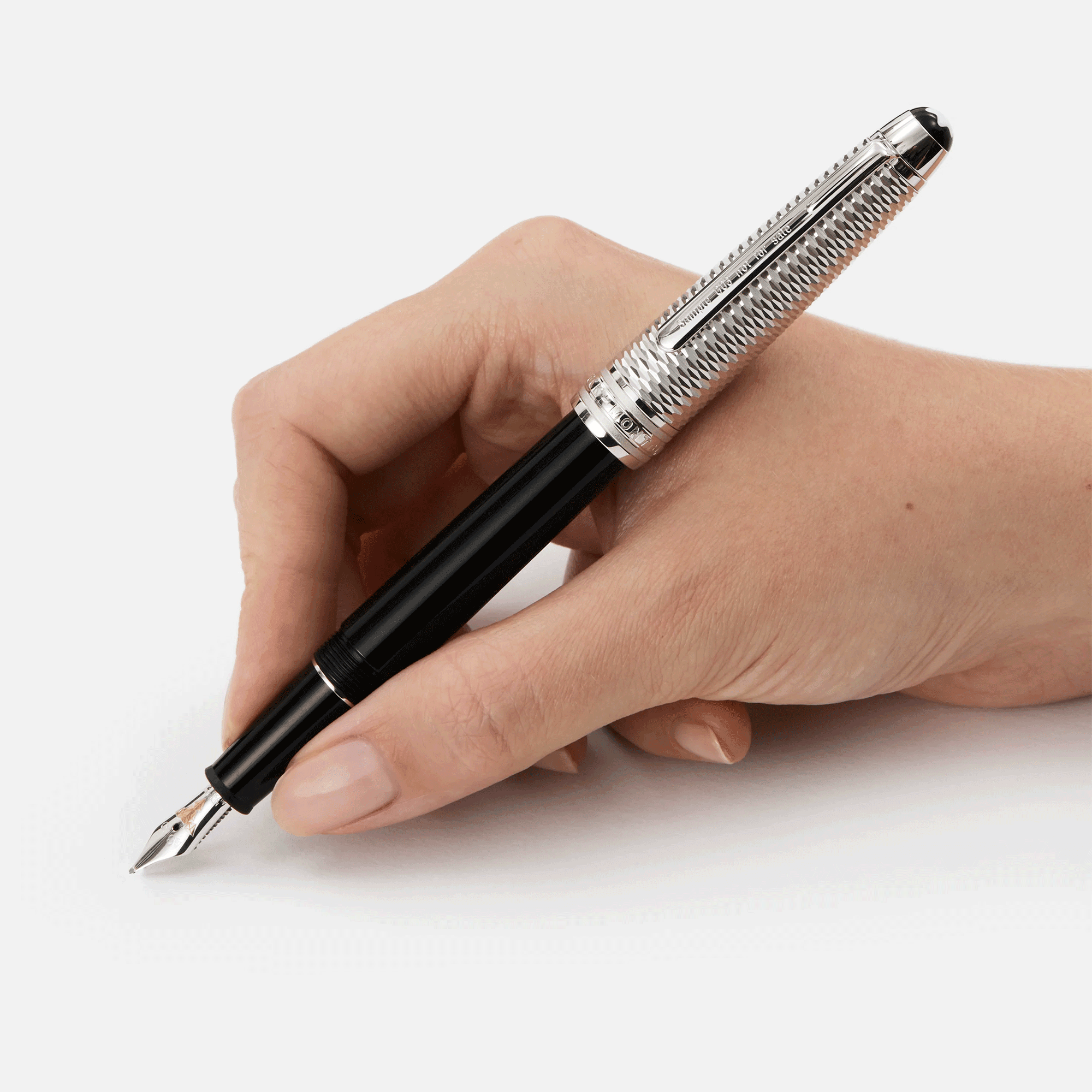 Montblanc Meisterstuck Doue Geometry Classique Fountain Pen - Berry's Jewellers