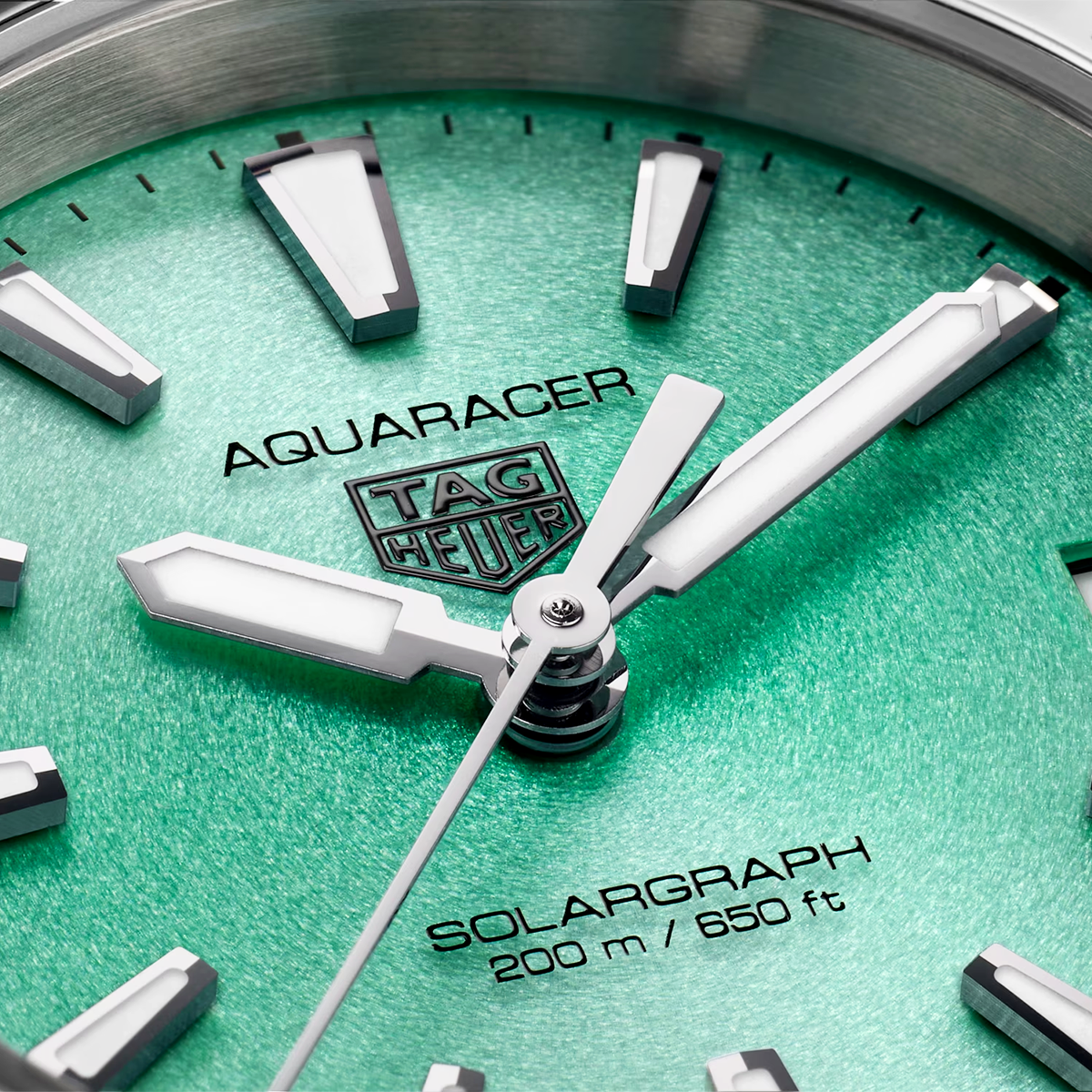 Aquaracer Professional 200 Solargraph 34mm Green Dial Watch